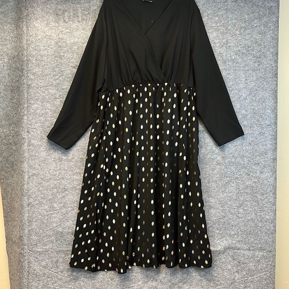 BLOOMCHIC Dress Size 22 Black Gold Foil Spotted Print V-Neck Long Sleeve Maxi